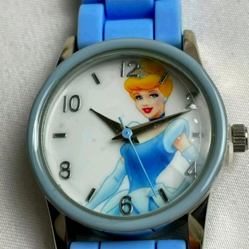 Cinderella disney blue silver watch new in box - Picture 2 of 12